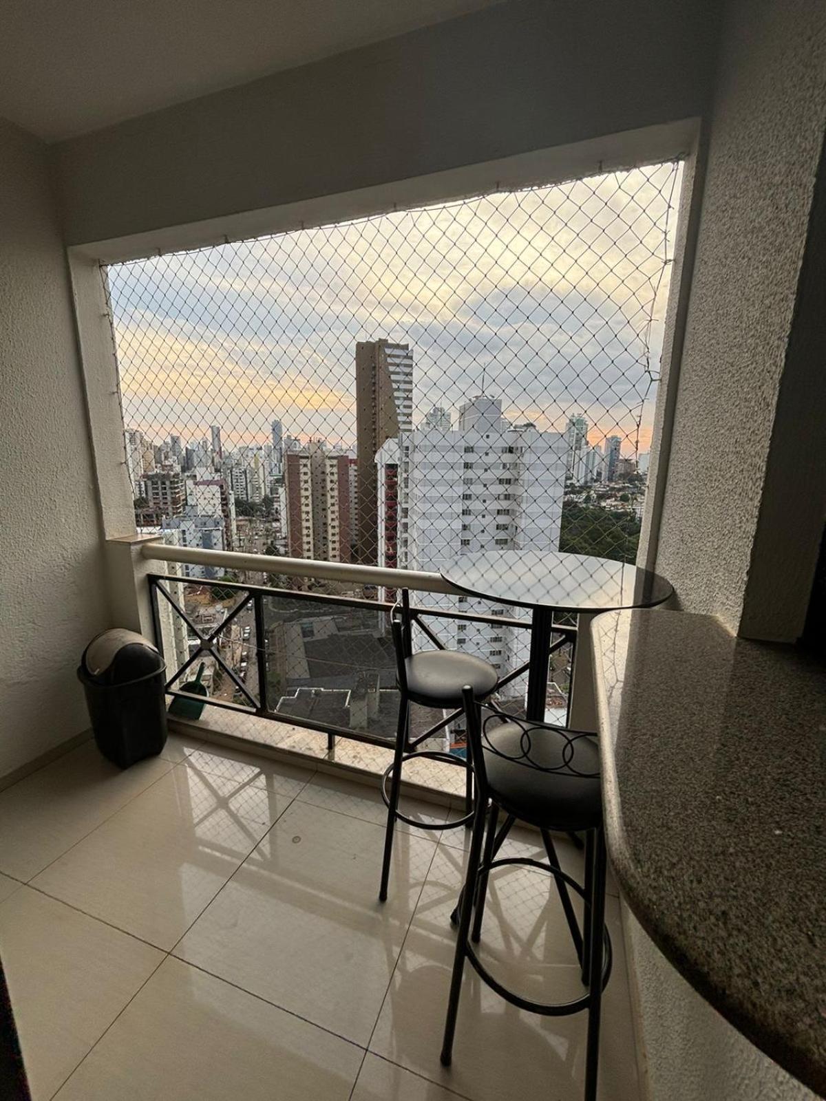 1810 - Flat Para Temporada Em Goiania-Proximo Ao Parque Areiao Exterior foto